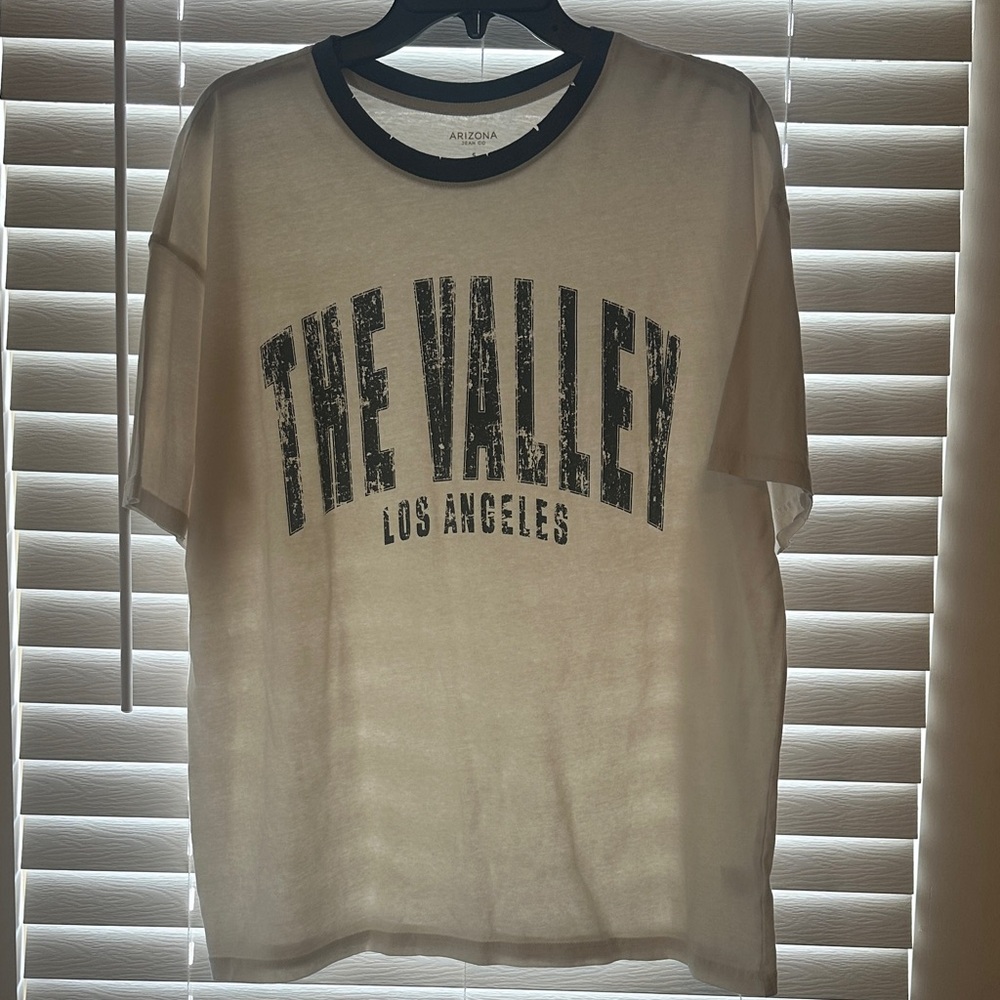 Arizona Jean Company White Graphic Tee
